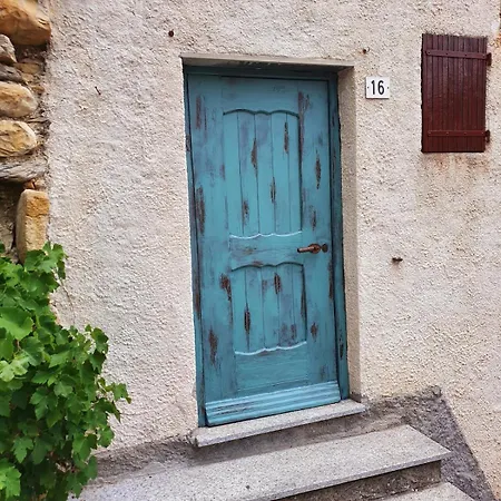 Sotto L'arco * Diano San Pietro
