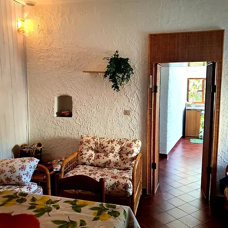 Sotto L'arco Diano San Pietro